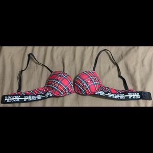 Pink Victoria Secret Wear Anywhere Very Push-up 32A bra